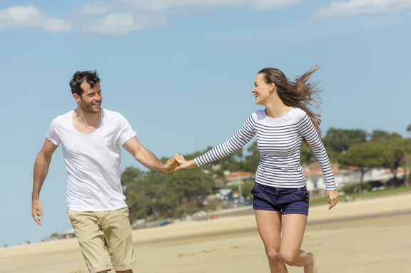 thalazur arcachon exterieur plage couple 284