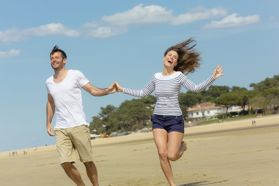 thalazur arcachon exterieur plage couple 285