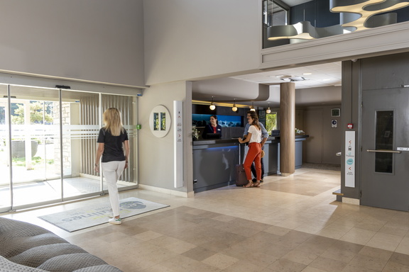 thalazur carnac hotel accueil couple 2019-les-salines-038