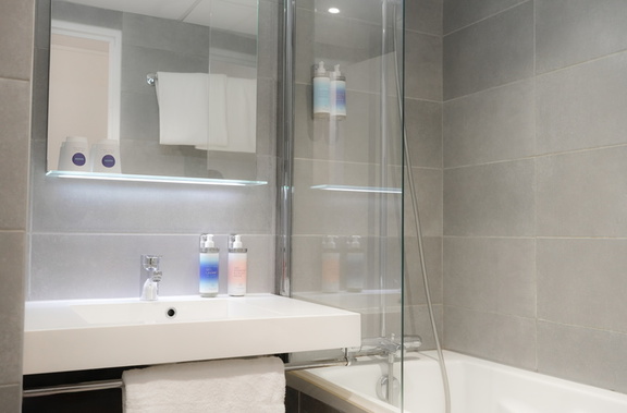 Chambre Antibes 2024