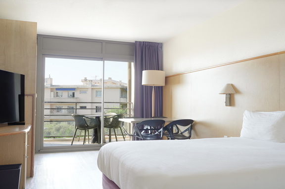 Chambre Antibes 2024